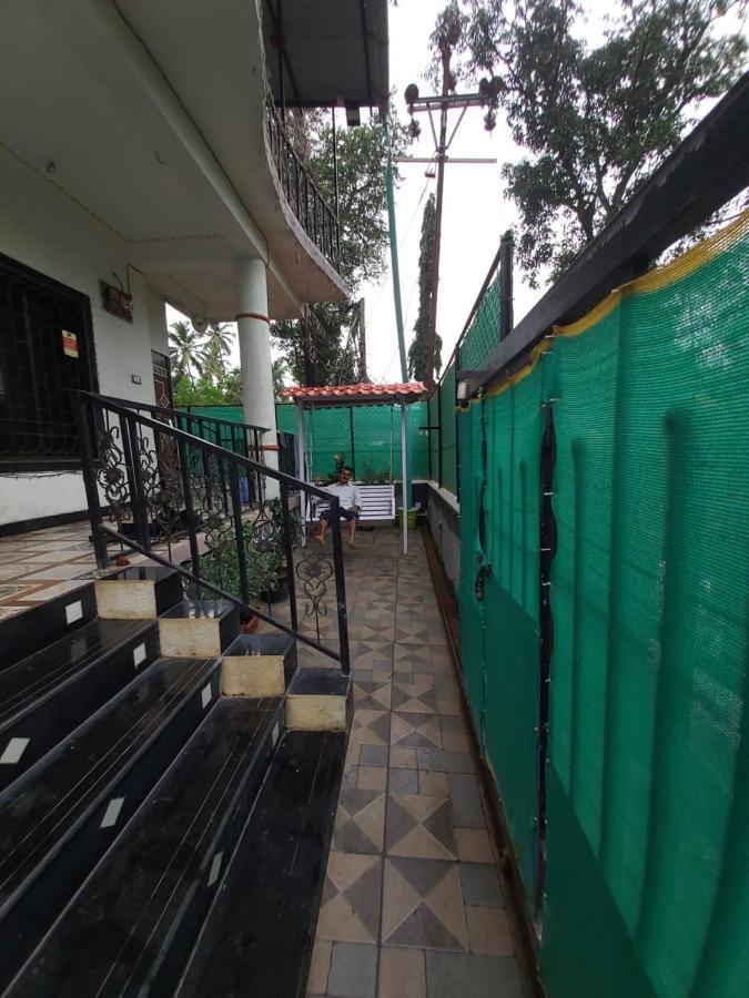 Appartement Rane Ambadnya Niwas à Nagaon  Extérieur photo